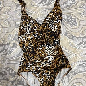 Women’s Jantzen Swimsuit Size 12 Leopard Print